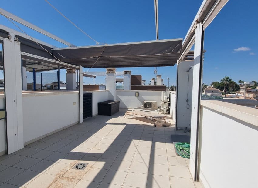 Casa de 3 habitaciones en Ciudad Quesada en venta con piscina - 340.000 € (Ref: 9282448)