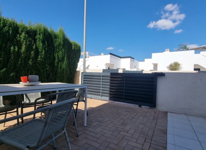 Casa de 3 habitaciones en Ciudad Quesada en venta con piscina - 340.000 € (Ref: 9282448)