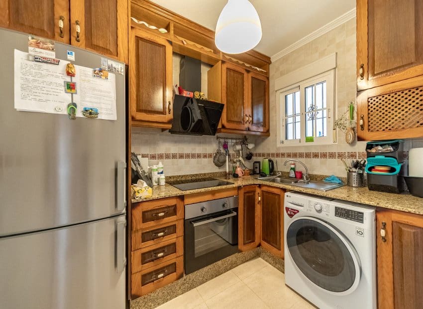 2 bedroom Bungalow for sale in Orihuela Costa with pool - € 159,000 (Ref: 9296108)