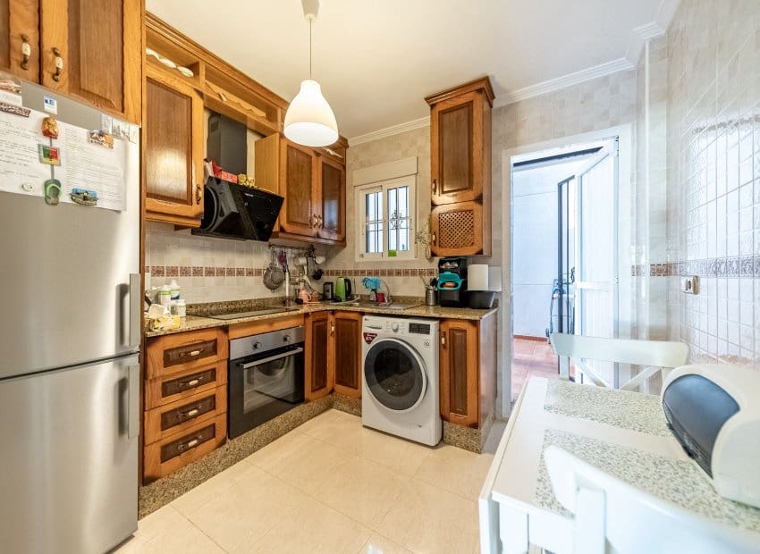 2 bedroom Bungalow for sale in Orihuela Costa with pool - € 159,000 (Ref: 9296108)