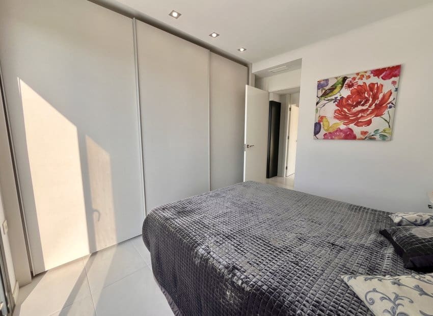 3 soverom Kjedet enebolig til salgs i Orihuela Costa med svømmebasseng - € 585 000 (Ref: 9296119)