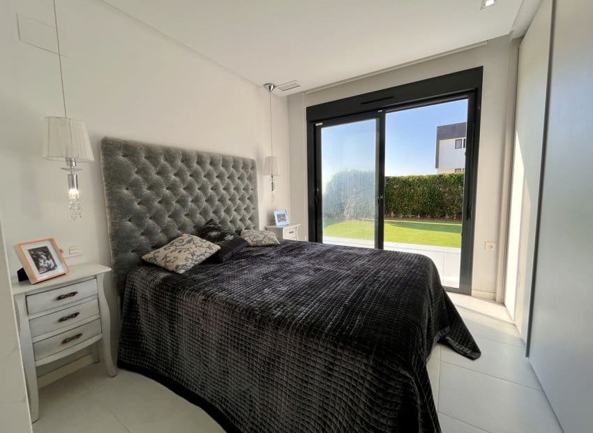 3 soverom Kjedet enebolig til salgs i Orihuela Costa med svømmebasseng - € 585 000 (Ref: 9296119)