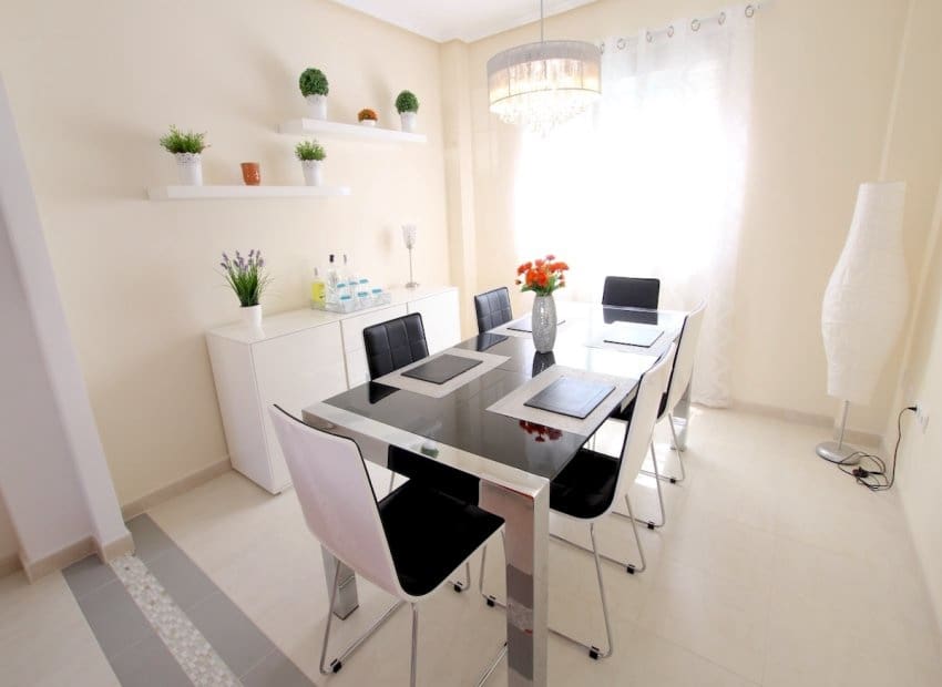 2 quarto Moradia Geminada para venda em Dona Pepa - 225 000 € (Ref: 9296122)