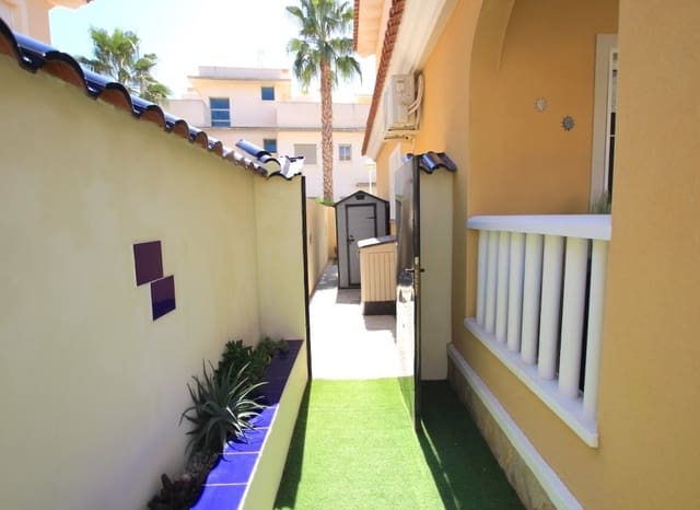 2 quarto Moradia Geminada para venda em Doña Pepa, Rojales - 225 000 € (Ref: 9296122)