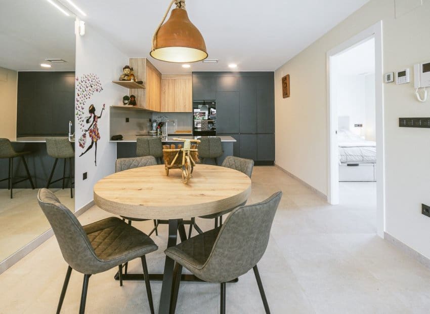 2 soverom Leilighet til salgs i Lo Crispin med svømmebasseng - € 239 000 (Ref: 9308827)