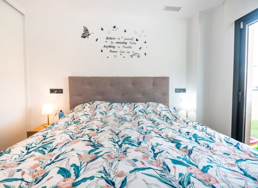 2 soverom Leilighet til salgs i Lo Crispin med svømmebasseng - € 239 000 (Ref: 9308827)