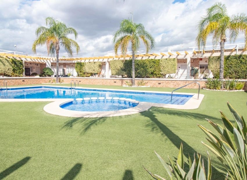 2 sovrum Bungalow till salu i Pilar de la Horadada med pool - 234 900 € (Ref: 9308828)