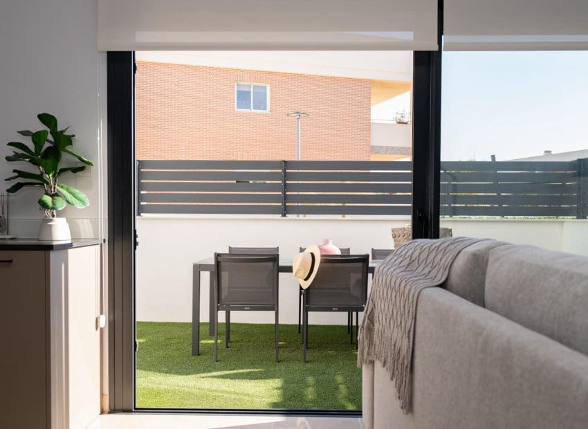 Bungalow de 3 habitaciones en Gran Alacant en venta con piscina - 350.000 € (Ref: 9308829)