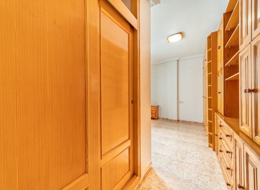 2 chambre Penthouse à vendre à Torrevieja - 199 000 € (Ref: 9308830)