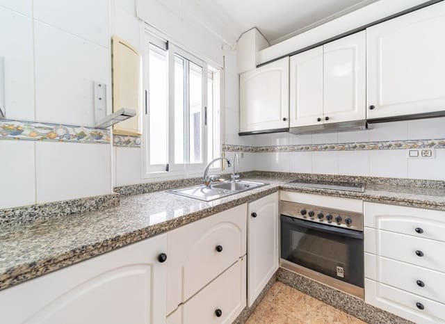 2 chambre Penthouse à vendre à Puerto Deportivo, Torrevieja - 199 000 € (Ref: 9308830)