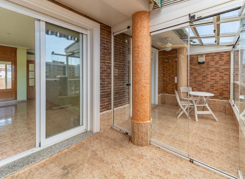 2 chambre Penthouse à vendre à Torrevieja - 199 000 € (Ref: 9308830)