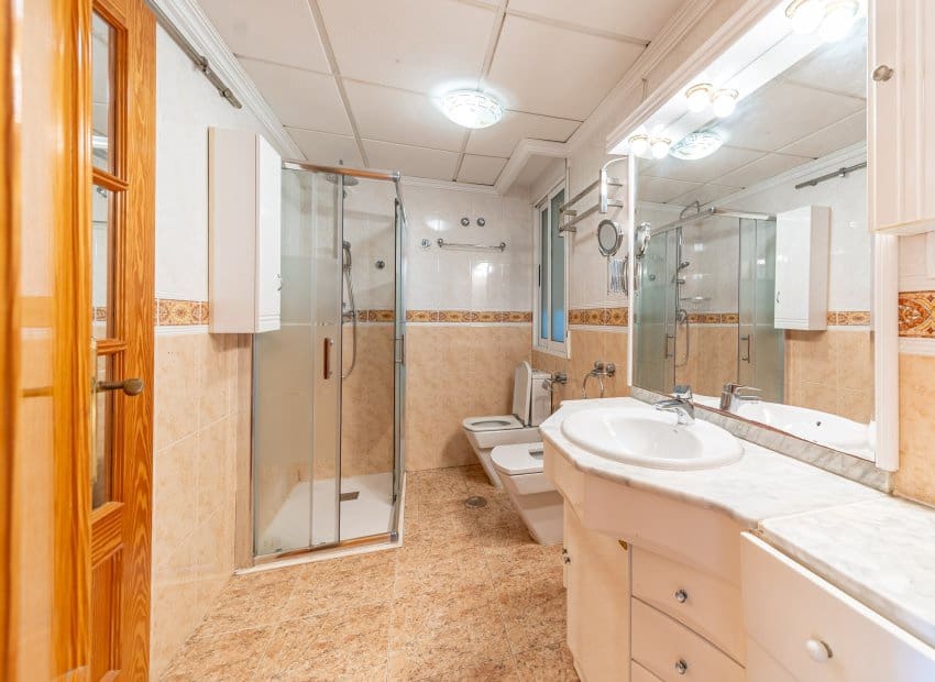 2 chambre Penthouse à vendre à Torrevieja - 199 000 € (Ref: 9308830)