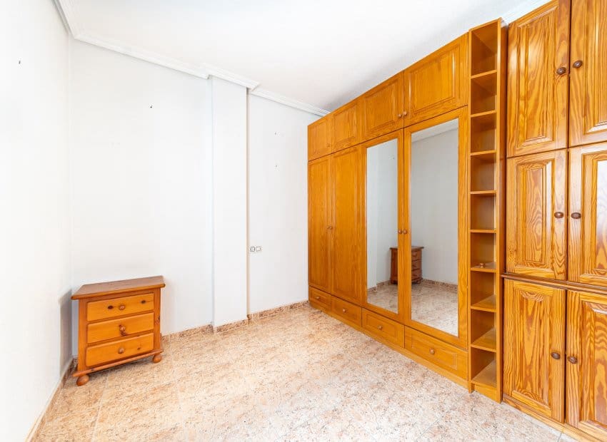 2 chambre Penthouse à vendre à Torrevieja - 199 000 € (Ref: 9308830)