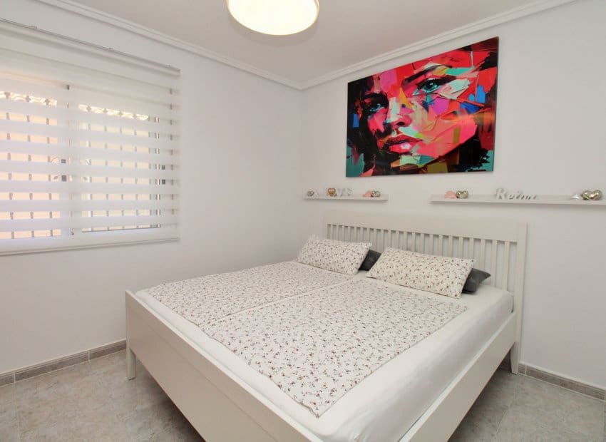 4 bedroom Villa for sale in Villamartin with pool - € 379,000 (Ref: 9308832)