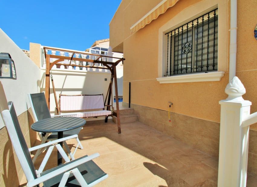 4 bedroom Villa for sale in Villamartin with pool - € 379,000 (Ref: 9308832)