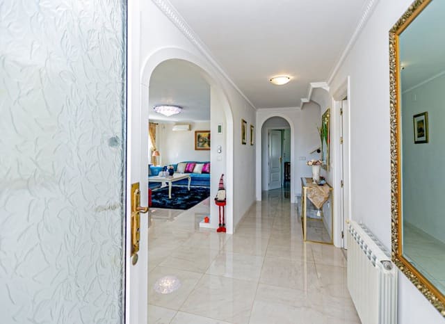 4 slaapkamer Villa te koop in Dehesa de Campoamor, Orihuela met zwembad - € 860.000 (Ref: 9315117)