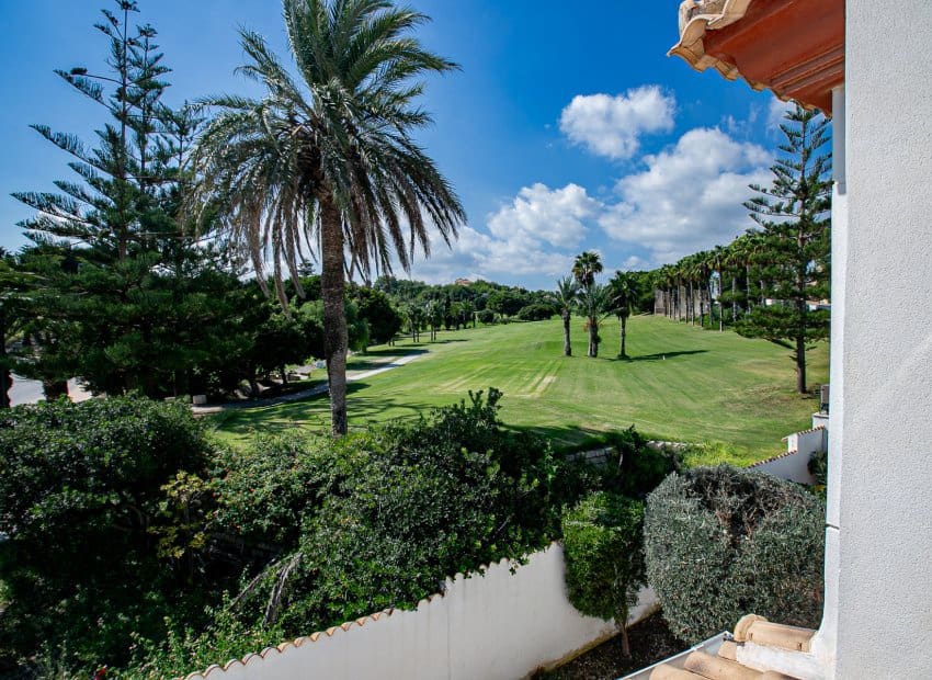 4 slaapkamer Villa te koop in Dehesa de Campoamor met zwembad - € 860.000 (Ref: 9315117)