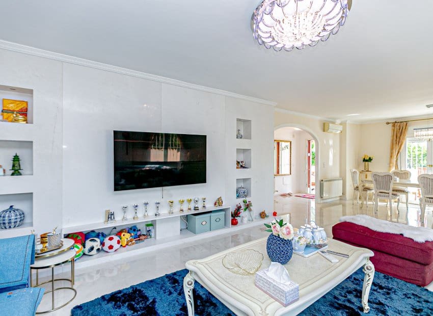 4 slaapkamer Villa te koop in Dehesa de Campoamor met zwembad - € 860.000 (Ref: 9315117)