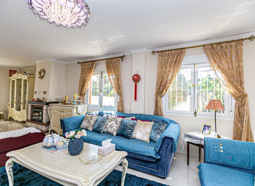 4 slaapkamer Villa te koop in Dehesa de Campoamor met zwembad - € 860.000 (Ref: 9315117)