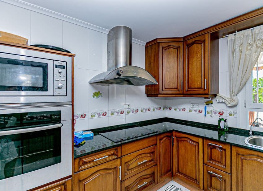 4 slaapkamer Villa te koop in Dehesa de Campoamor met zwembad - € 860.000 (Ref: 9315117)