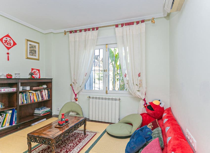 4 slaapkamer Villa te koop in Dehesa de Campoamor met zwembad - € 860.000 (Ref: 9315117)