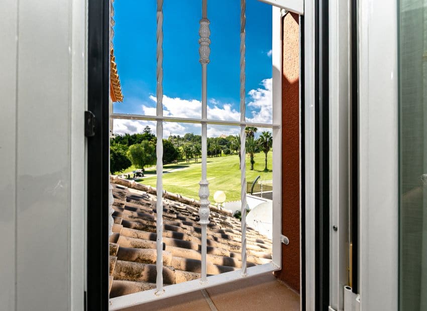 4 slaapkamer Villa te koop in Dehesa de Campoamor met zwembad - € 860.000 (Ref: 9315117)