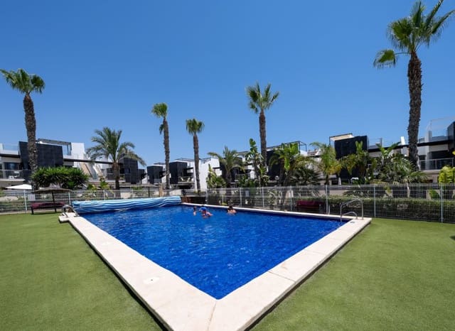 3 chambre Maison de Ville à vendre à Playa Flamenca, Orihuela avec piscine - 395 000 € (Ref: 9315119)