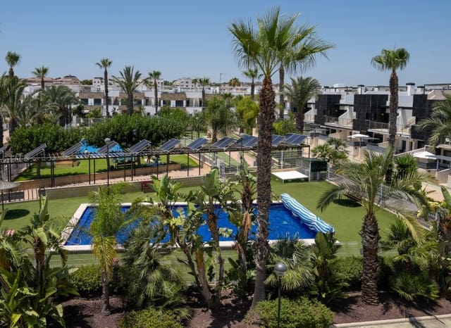 3 chambre Maison de Ville à vendre à Playa Flamenca, Orihuela avec piscine - 395 000 € (Ref: 9315119)