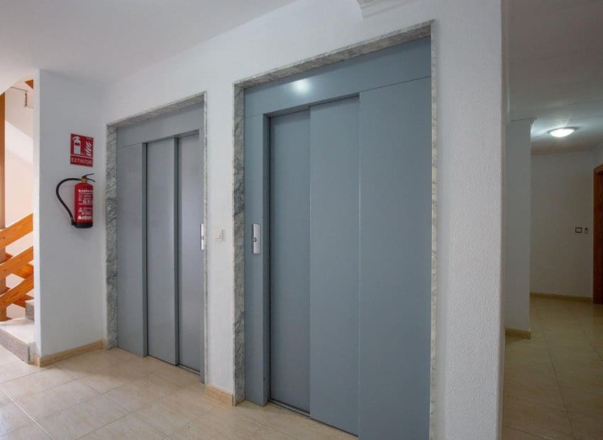 2 camera da letto Appartamento in vendita in Torrevieja con piscina - 138.000 € (Rif: 9315120)