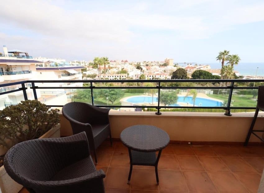 3 quarto Penthouse para venda em Pilar de la Horadada com piscina - 560 000 € (Ref: 9315121)