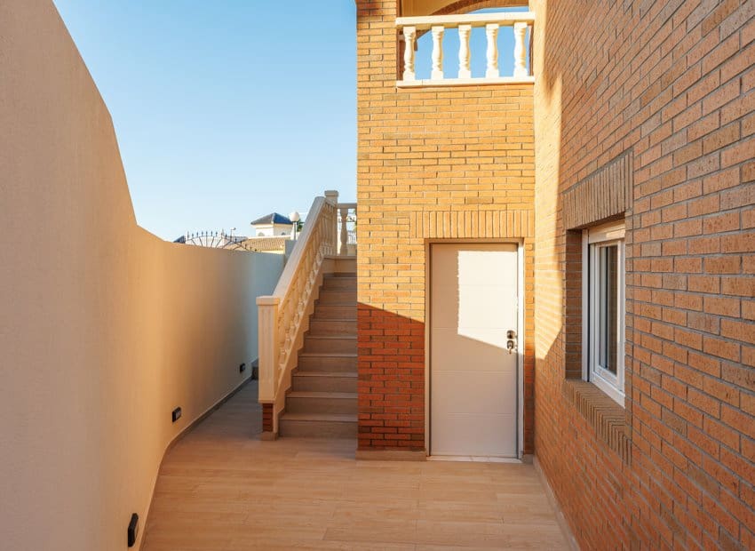 4 soverom Villa til salgs i La Marquesa med svømmebasseng - € 580 000 (Ref: 9315124)