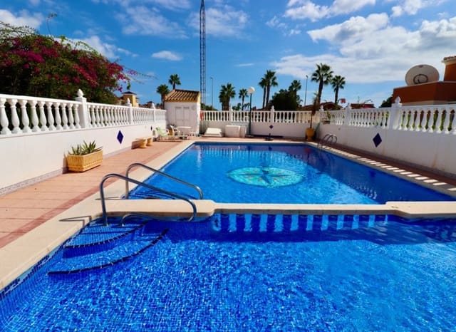 2 quarto Moradia para venda em El Raso, Guardamar del Segura com piscina - 225 000 € (Ref: 9315125)