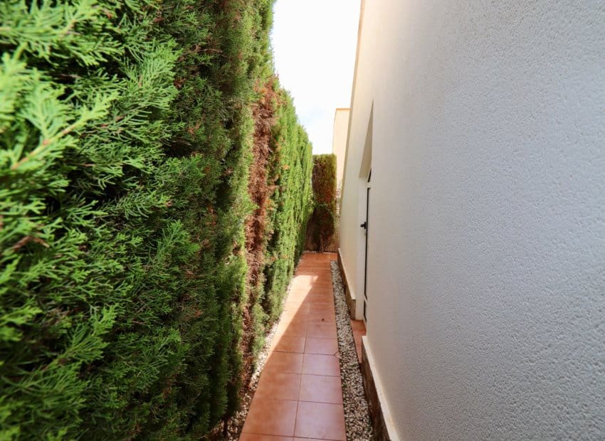 2 chambre Villa/Maison à vendre à El Raso avec piscine - 225 000 € (Ref: 9315125)