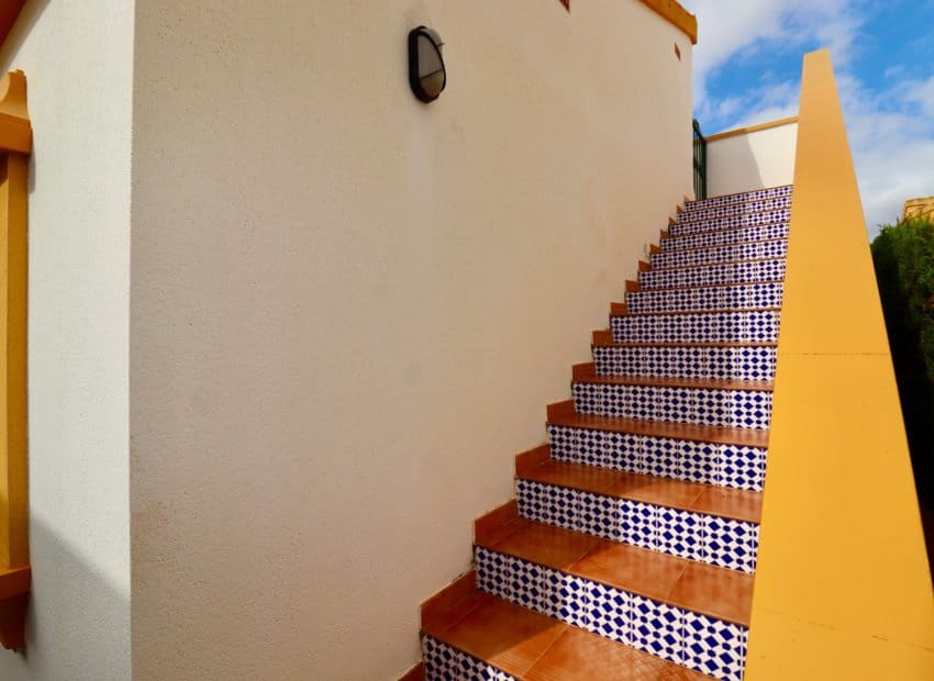 2 chambre Villa/Maison à vendre à El Raso avec piscine - 225 000 € (Ref: 9315125)