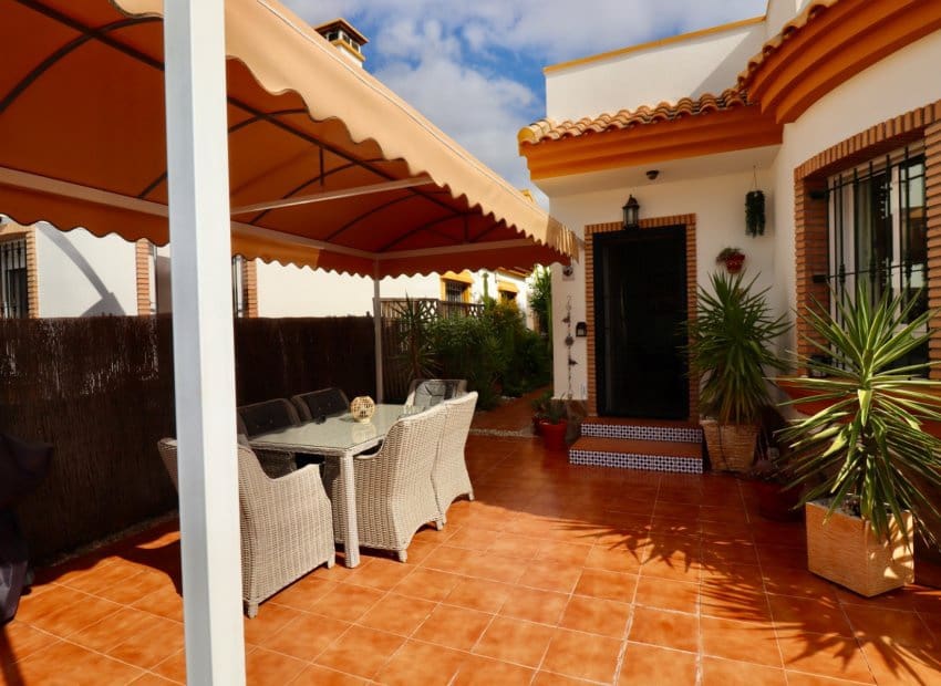 2 chambre Villa/Maison à vendre à El Raso avec piscine - 225 000 € (Ref: 9315125)