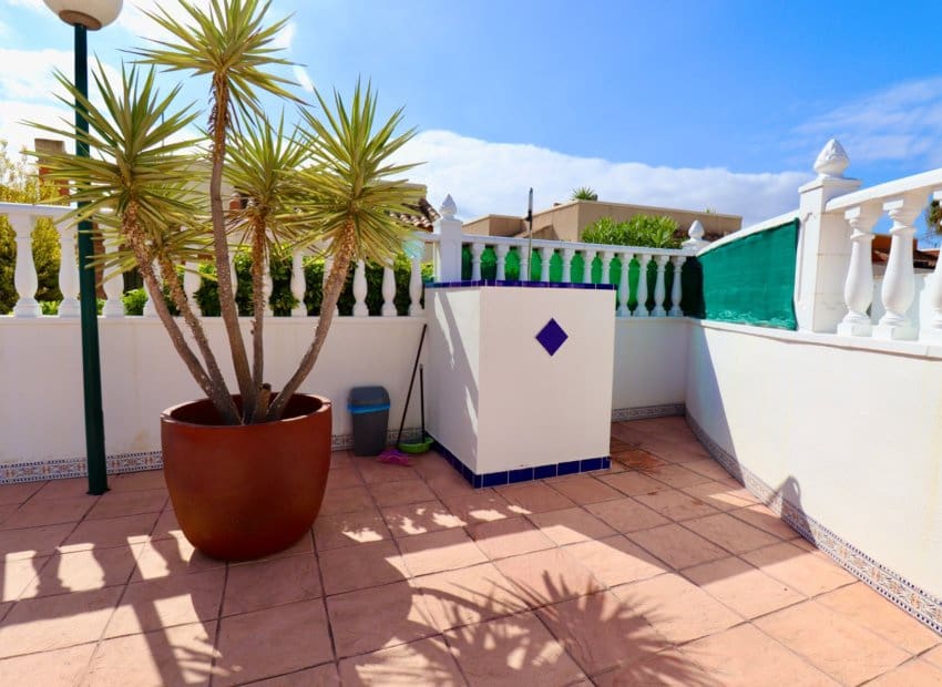 2 chambre Villa/Maison à vendre à El Raso avec piscine - 225 000 € (Ref: 9315125)