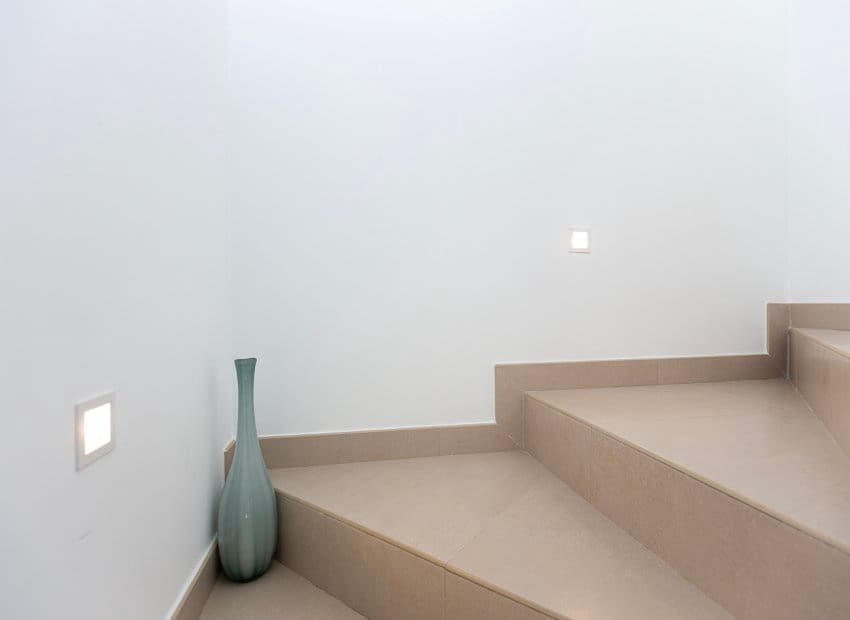 3 slaapkamer Villa te koop in Dona Pepa met zwembad - € 405.000 (Ref: 9325552)