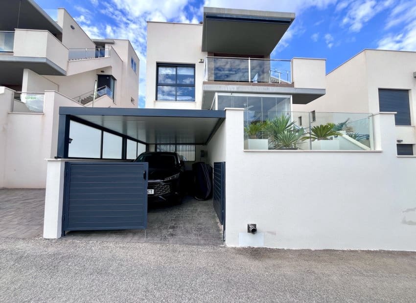 2 bedroom Apartment for sale in San Miguel de Salinas with pool - € 339,950 (Ref: 9325555)