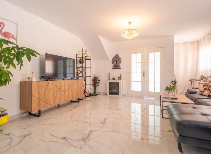 4 soverom Kjedet enebolig til salgs i Torrevieja - € 264 900 (Ref: 9325565)