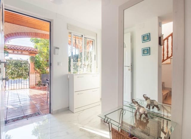 4 quarto Moradia Geminada para venda em Playa del Acequión, Torrevieja - 264 900 € (Ref: 9325565)