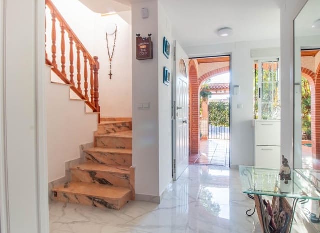 4 quarto Moradia Geminada para venda em Playa del Acequión, Torrevieja - 264 900 € (Ref: 9325565)