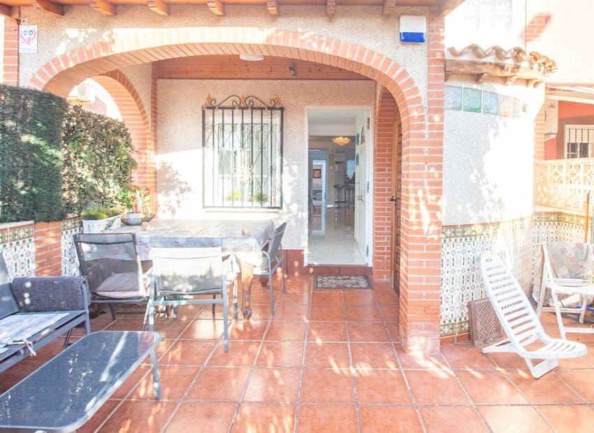 4 soverom Kjedet enebolig til salgs i Torrevieja - € 264 900 (Ref: 9325565)
