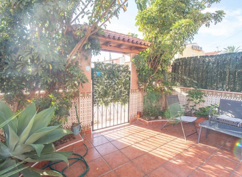 4 soverom Kjedet enebolig til salgs i Torrevieja - € 264 900 (Ref: 9325565)