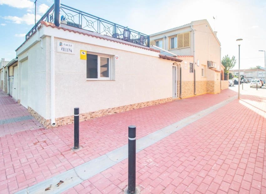 4 soverom Kjedet enebolig til salgs i Torrevieja - € 264 900 (Ref: 9325565)