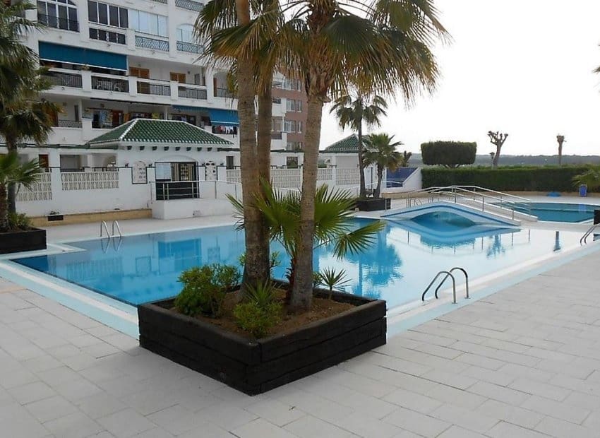 1 sypialnia Apartament przy plaży na sprzedaż w Torrevieja - 187 900 € (Ref: 9331358)