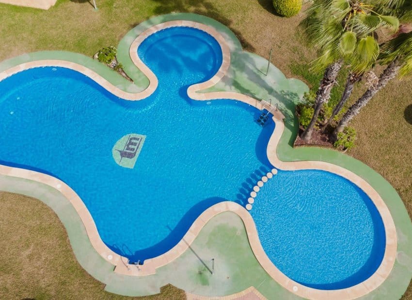 3 makuuhuone Huoneisto myytävänä paikassa Orihuela Costa mukana uima-altaan - 273 000 € (Ref: 9331359)