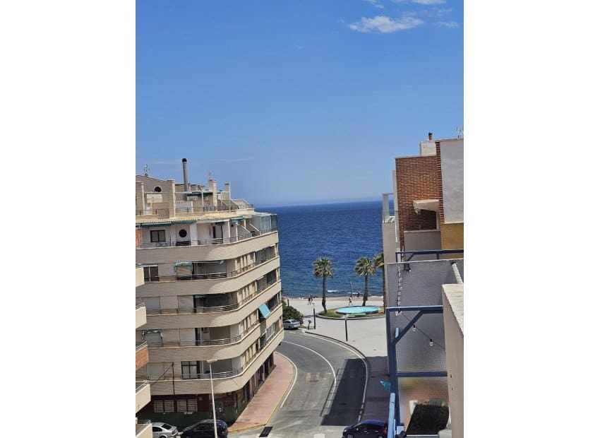 3 soveværelse Lejlighed til salg i Torrevieja - € 169.990 (Ref: 9331369)