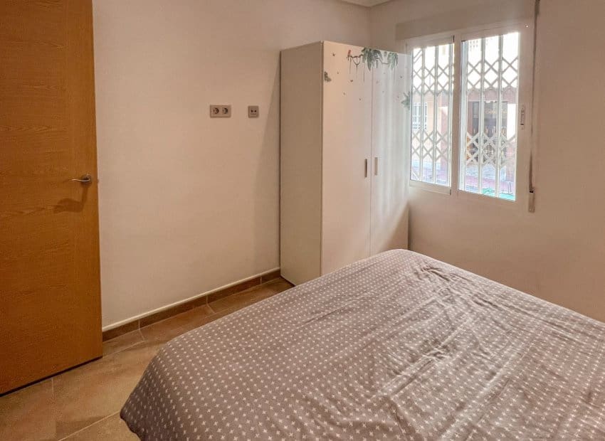 3 soveværelse Lejlighed til salg i Torrevieja - € 169.990 (Ref: 9331369)