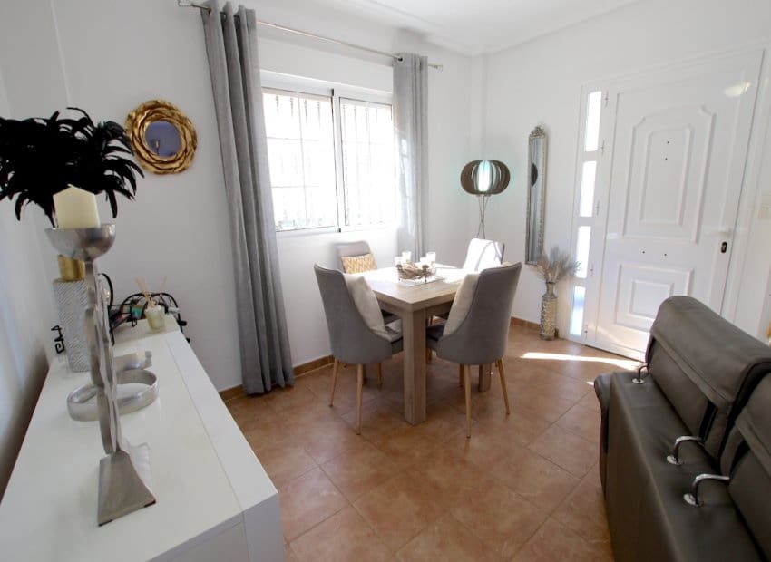 3 soveværelse Villa til salg i El Raso - € 325.000 (Ref: 9335646)