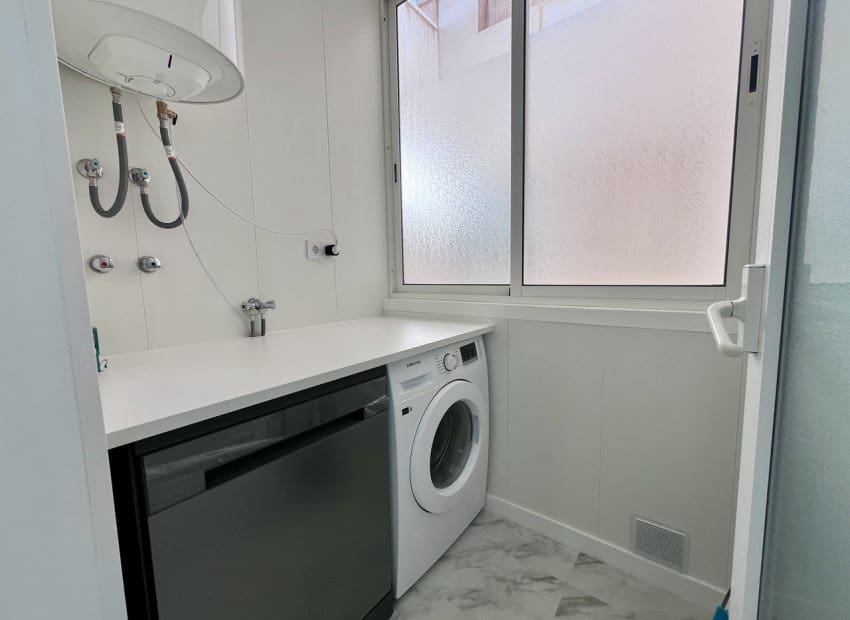 1 sypialnia Penthouse na sprzedaż w Playa Flamenca z basenem - 170 000 € (Ref: 9340226)